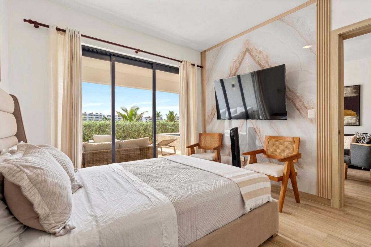 Apartment Beachfront With Hot Tub